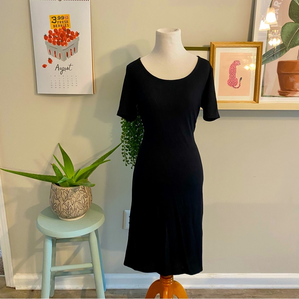 Ribbed Black Tie-back Midi Dress